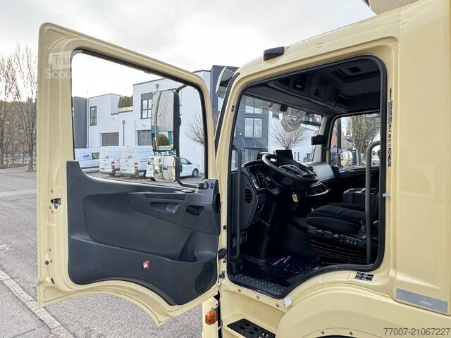 Kühlkoffer-LKW Rohrbahnen Mercedes-Benz Atego 1627L 4-Fleisch-Rohrbahnen T-1000