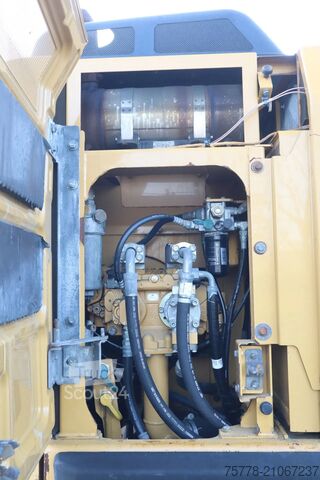 Pelle sur chenilles Caterpillar 320EL RR | 320 EL RR | BUCKET | QUICK COUPLER