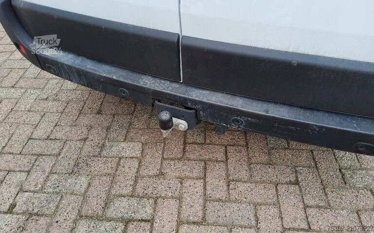 Panel van Renault Master 150.35  EURO 6  L2H2 GESLOTEN - VZF-94-S