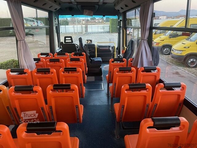 Okul otobüsü Iveco Bus 100 E4 CACCIAMALI