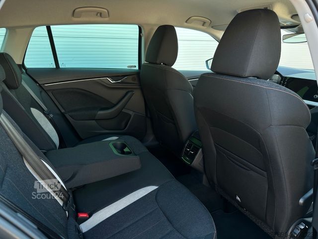 Minibus SKODA 1.0TSi DSG TOP & Selection KAMERA+PDC V/H LM17"