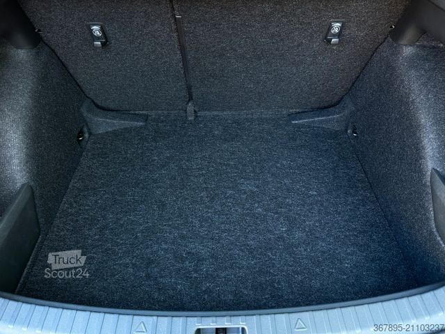 Minibus SKODA 1.0TSi DSG TOP & Selection KAMERA+PDC V/H LM17"