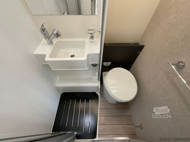 Half-integraal camper FORSTER T 669 EB, Markise, Radio mit Navi+Rückfahrkamera