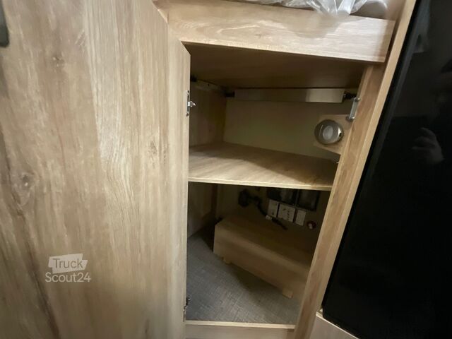 Halvintegrerad husbil EURA MOBIL PROFILA T 696 EB, Automatik, Maxi 4,5 t, 170 PS