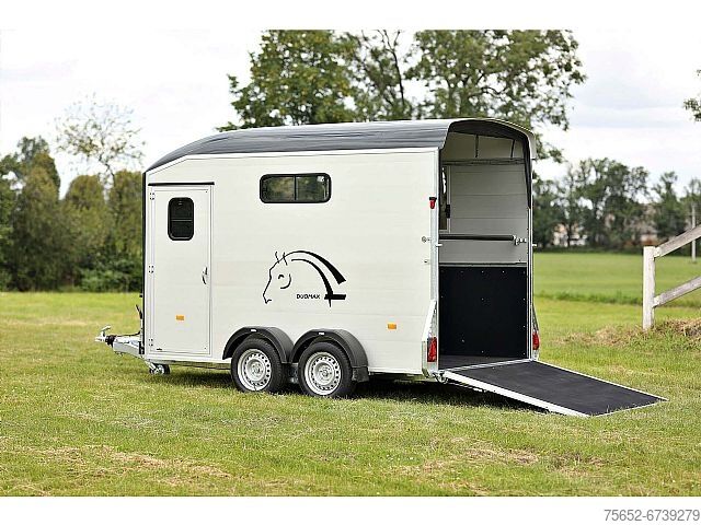 Remorque à chevaux Cheval Liberté Maxi 2 Schrägsteher Sattelraum