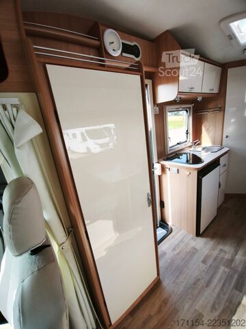 Yarı entegre karavan AHORN Camp 660P