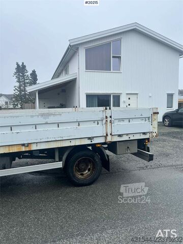 Plattformanhänger Iveco Eurocargo 4x2 Flatbed