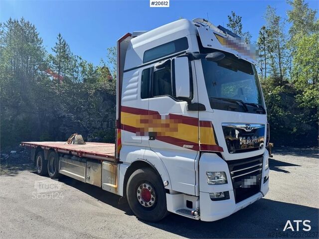 Plattformanhänger MAN TGX 580 Flatbed truck.