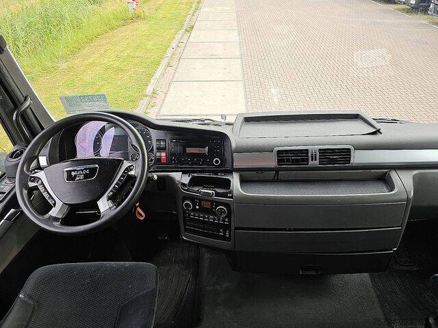 Koffer M.A.N. 26.440 TGX