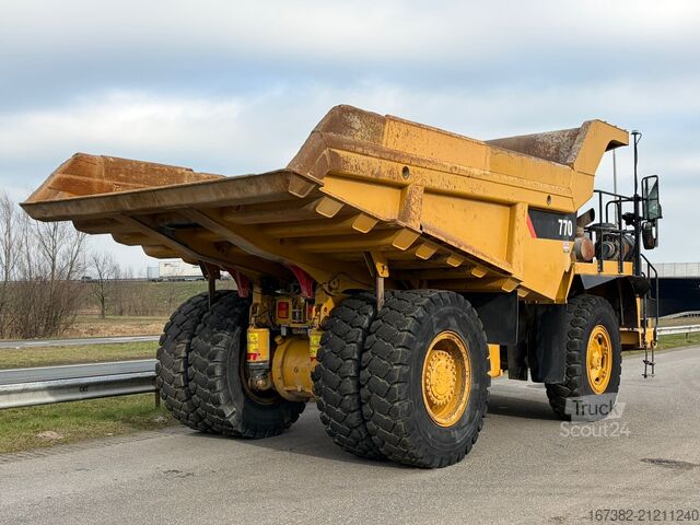 Dump truck Caterpillar 770