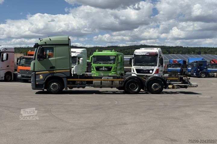 Vaihtolavakuorma-auto Mercedes-Benz Actros 2542 6x2 BDF+HB / Swiss-Vehicle