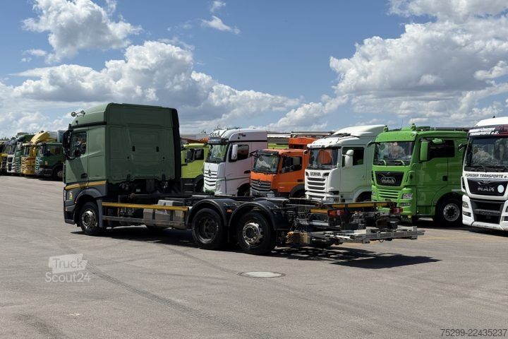 Vaihtolavakuorma-auto Mercedes-Benz Actros 2542 6x2 BDF+HB / Swiss-Vehicle