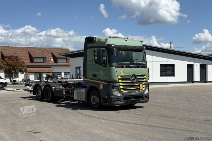 Vaihtolavakuorma-auto Mercedes-Benz Actros 2542 6x2 BDF+HB / Swiss-Vehicle