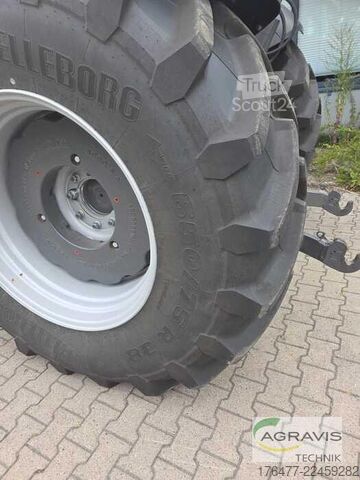 Traktor Massey Ferguson MF 7S.210 DYNA-VT