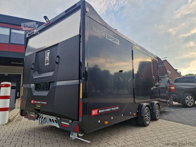 Hulleman Trucks & Machinery BV Hulleman Trucks & Machinery BV Hulleman Trucks & Machinery BV