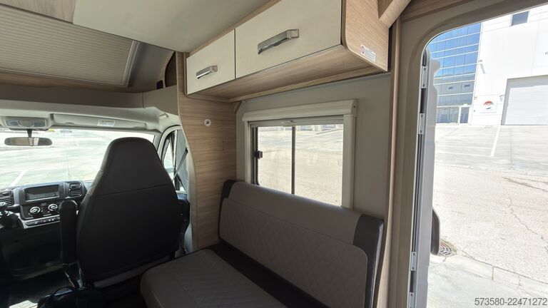 Teilintegriertes Wohnmobil 2024 Fiat Ducato Weinsberg Carasuite | Vollausstattung | 5 Schlafplätze