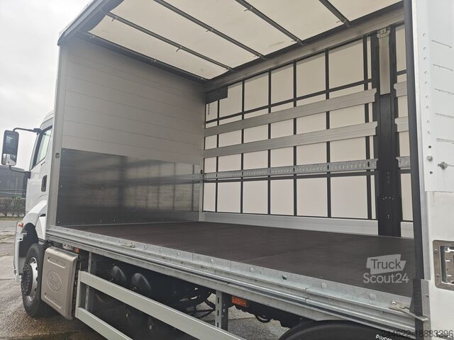 Camion avec caisse Ford Truck F-Line 2633 6x2 - Garantie 1+1 jaar