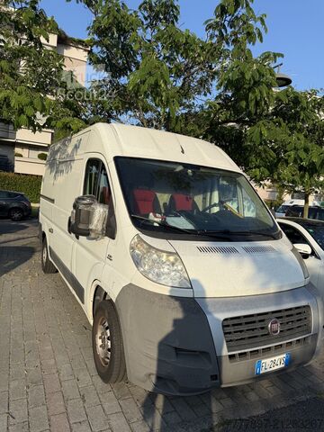 Furgon z wysokim dachem FIAT Ducato