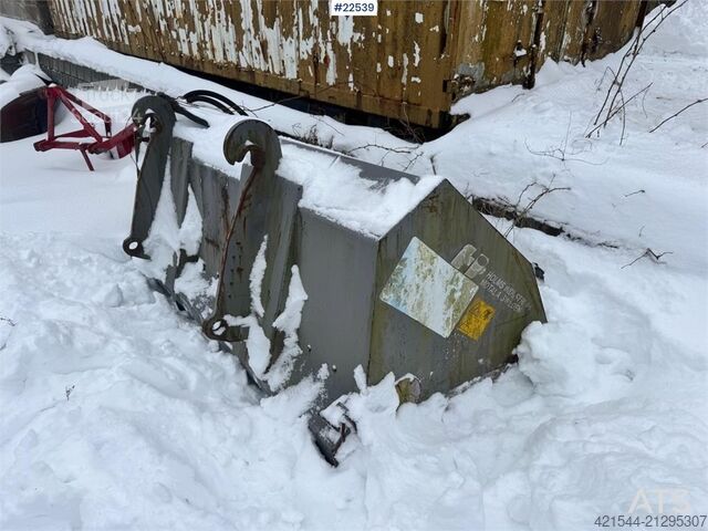 Schaufel Holms sanding bucket with BM mount.