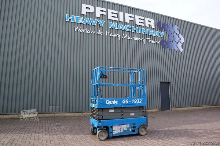 Podizanje makaza Genie GS1932 Electric, Working Height 7.8 m, 227kg Capac