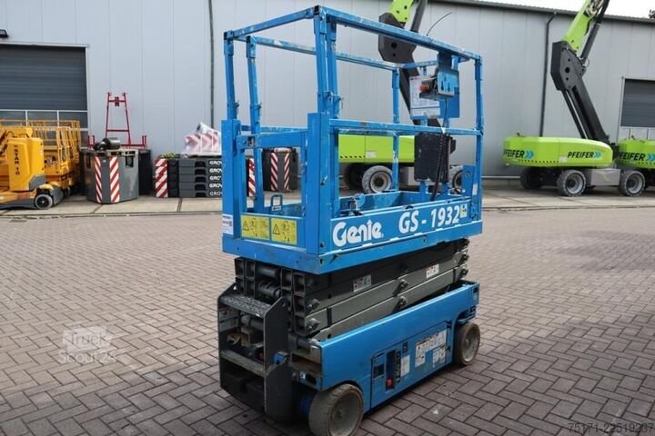 Podizanje makaza Genie GS1932 Electric, Working Height 7.8 m, 227kg Capac