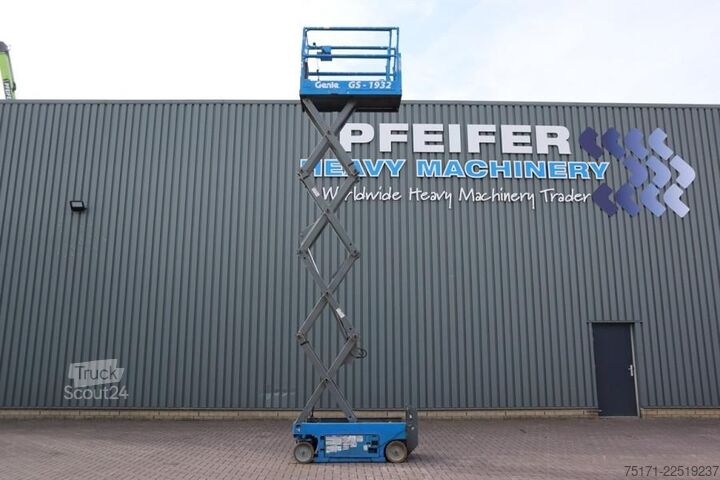 Podizanje makaza Genie GS1932 Electric, Working Height 7.8 m, 227kg Capac