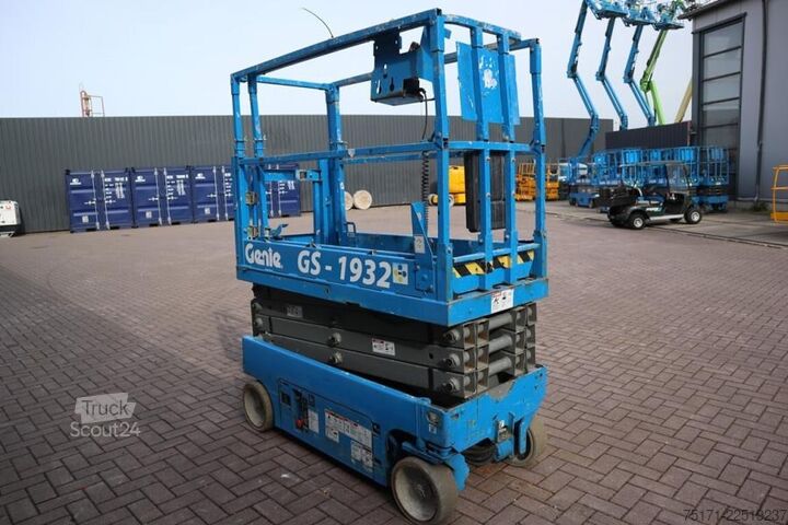 Podizanje makaza Genie GS1932 Electric, Working Height 7.8 m, 227kg Capac