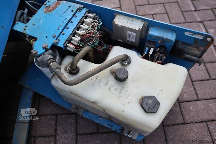 Podizanje makaza Genie GS1932 Electric, Working Height 7.8 m, 227kg Capac