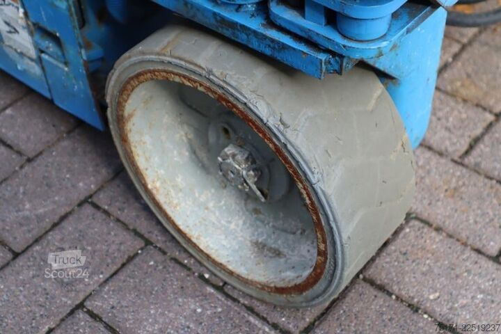 Podizanje makaza Genie GS1932 Electric, Working Height 7.8 m, 227kg Capac