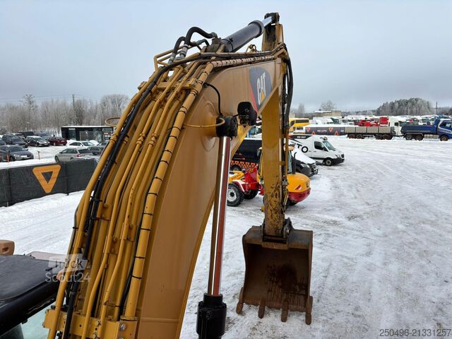 Raupenbagger Caterpillar 323 DL AC / CENTRAL LUBRICATION