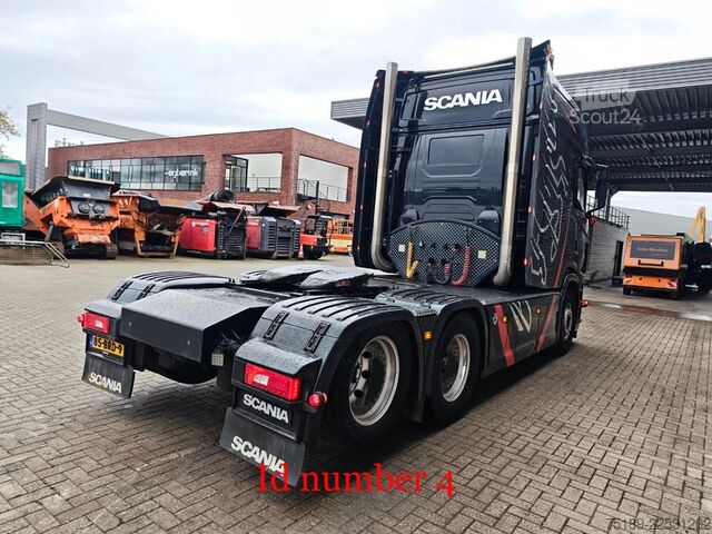 Standard-SZM Scania S580 V8 6x2 Longline Showtruck!