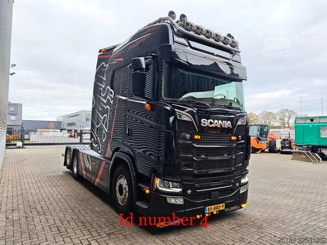 Standard-SZM Scania S580 V8 6x2 Longline Showtruck!