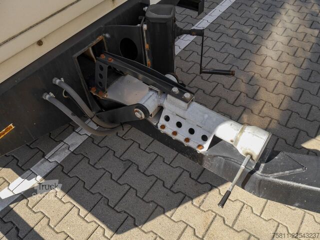 Škatlasti tovornjak DAF LF 220 12t SAXAS KOFFER + ANHÄNGER MOESLEIN AHK