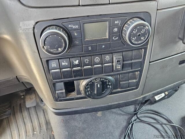 Kamyon üzerine monteli vinç MAN TGS 26.440