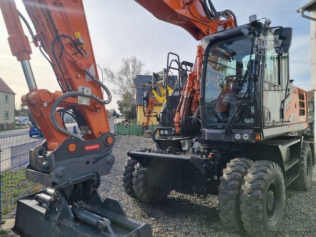 Мобільний екскаватор HITACHI ZX220W-7 WG