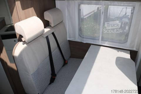 Halvintegreret autocamper Carado VAN V 337