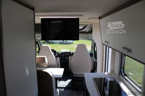 Halvintegreret autocamper Carado VAN V 337