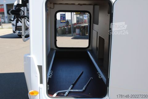 Halvintegreret autocamper Carado VAN V 337
