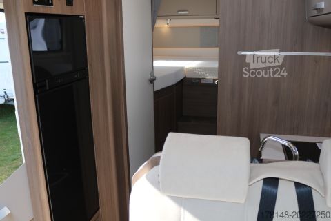 Autocaravana semi-integrada Carado T 447