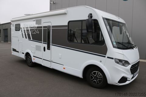 Integroitu matkailuauto Carado I 447