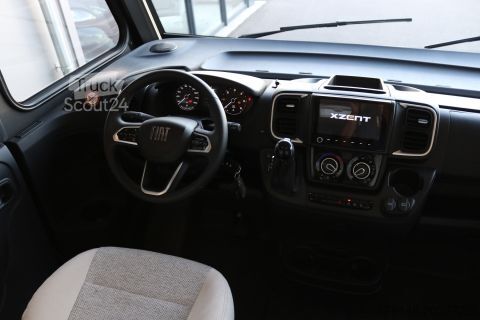 Integroitu matkailuauto Carado I 447