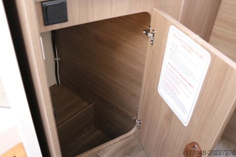Autocaravana semi-integrada Carado T 457