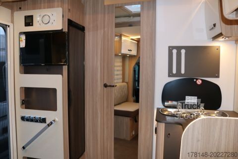 Autocaravana semi-integrada Bürstner Limited T 727 G