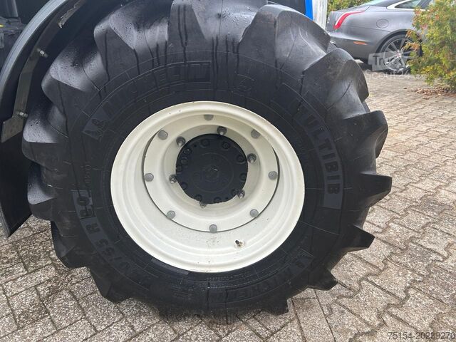 Traktor New Holland T 4.75