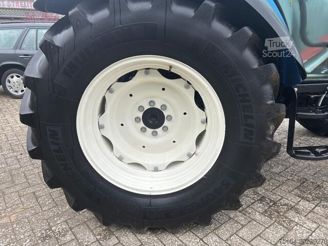 Traktor New Holland T 4.75