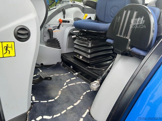 Traktor New Holland T 4.75
