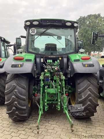 Tractor John Deere 6110R