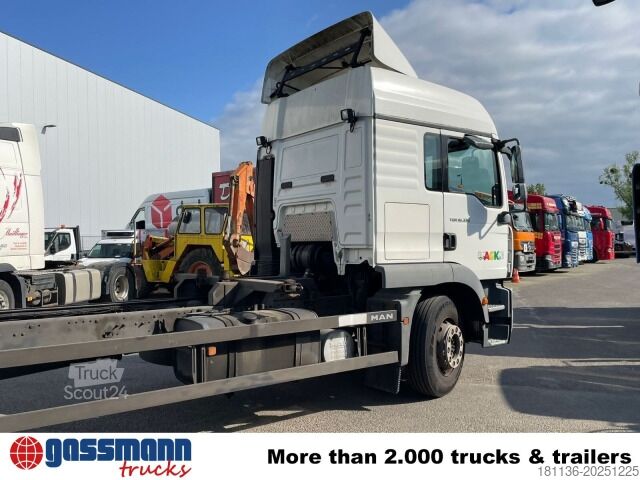 Autocamion cu caroserie interschimbabilă MAN TGM 18.330 4X2 LL, Fahrschulausstattung