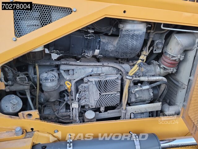 Mașină de nivelat Liebherr PR726 LGP RIPPER VALVE