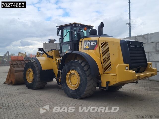 Chargeuse sur pneus Caterpillar 982 M